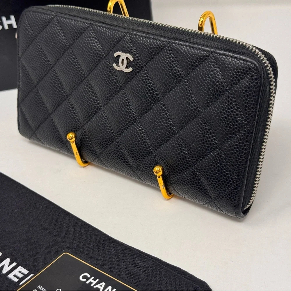 đź’ŻAuthentic CHANEL Black Caviar Quilted Gusset zippy Wallet SHW - Picture 3 of 8